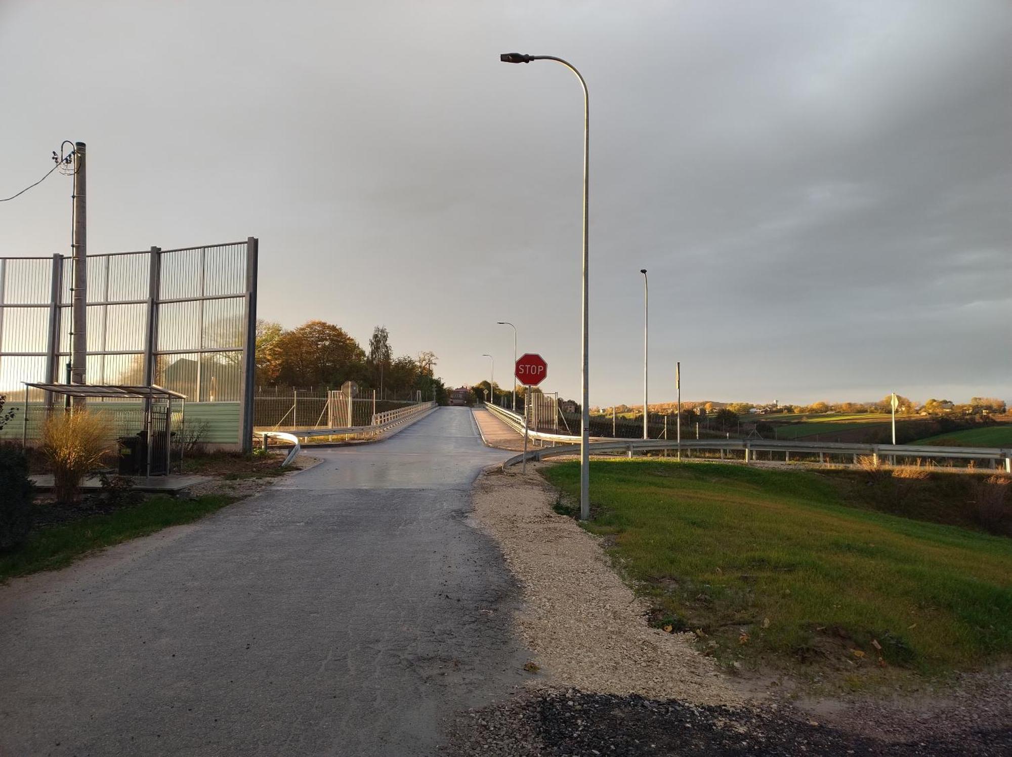 Noclegi Nad S-Ka Miechów Exteriör bild