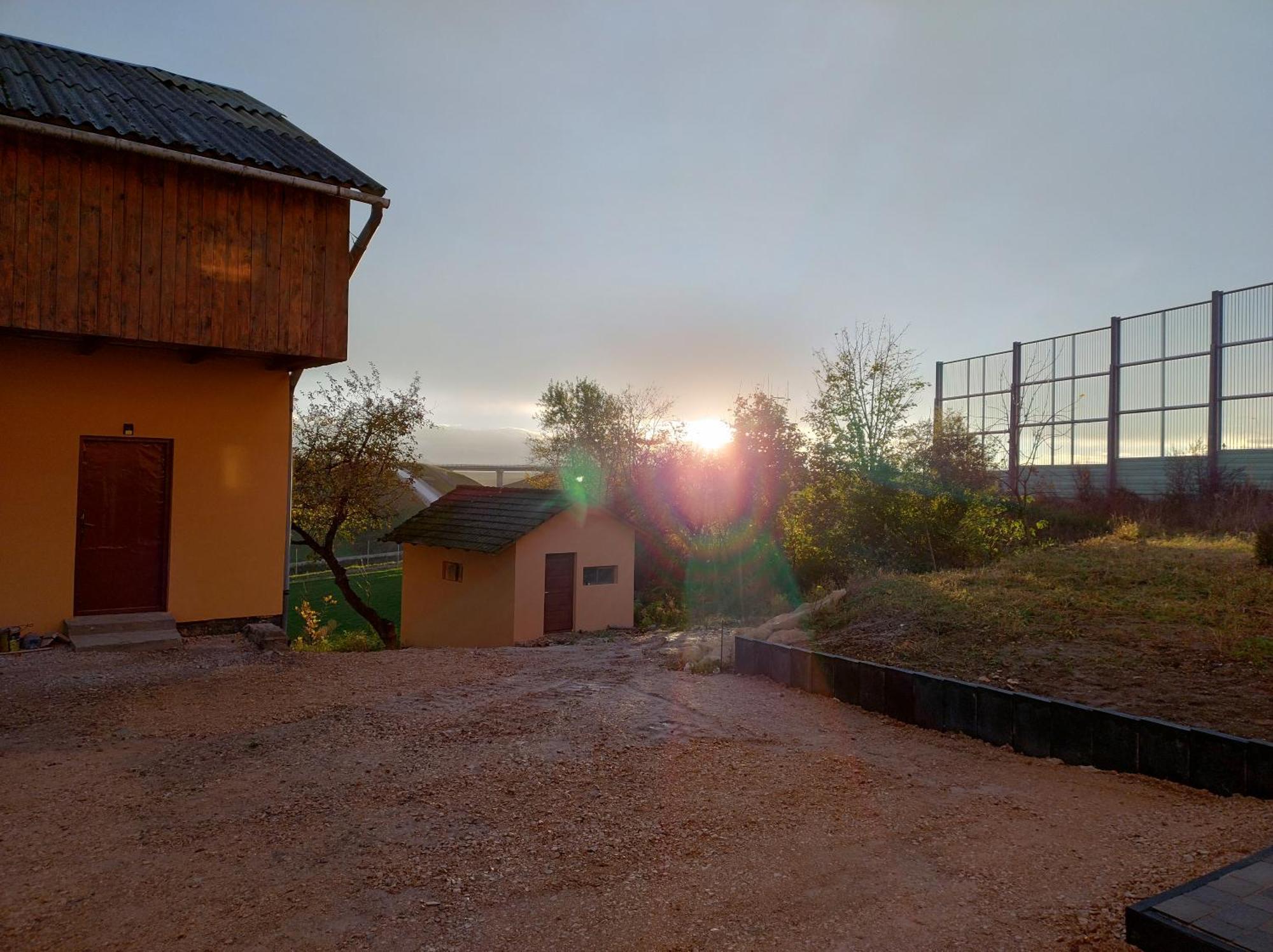 Noclegi Nad S-Ka Miechów Exteriör bild