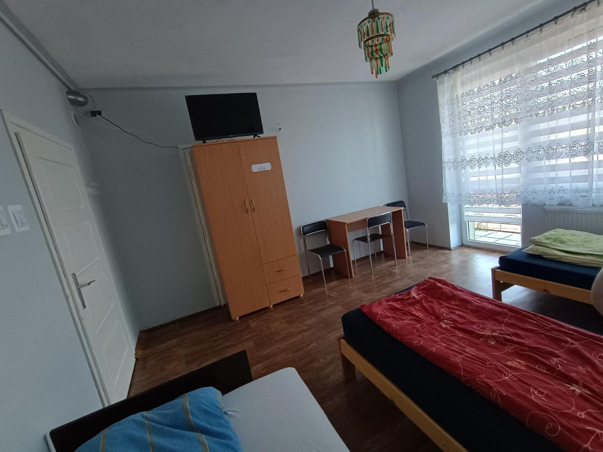 Noclegi Nad S-Ka Miechów Exteriör bild
